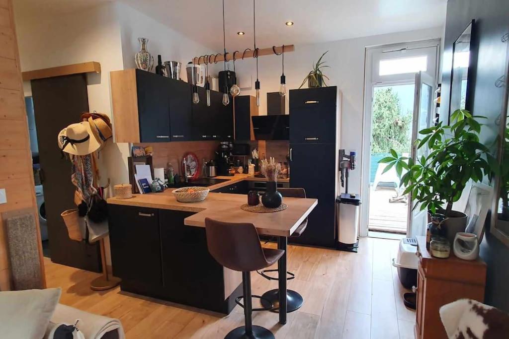Appart Renove Au Calme Belle Vue Saint-Savin  Exterior photo